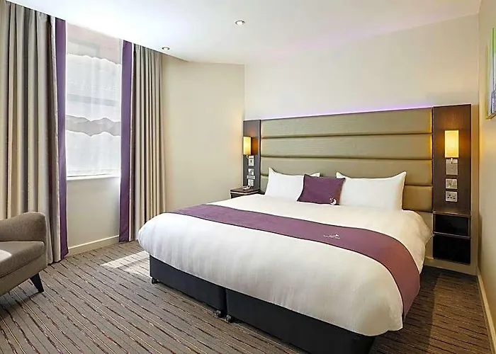 Premier Inn Jersey St Helier - Bath Street
