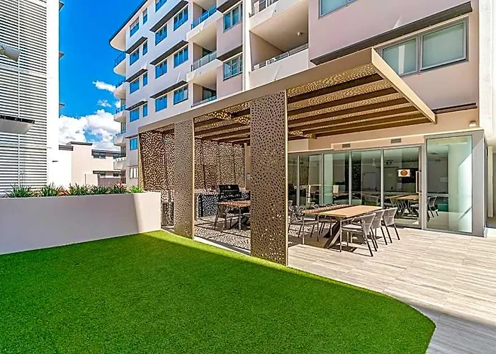 Lowanna Beach Resort Kawana