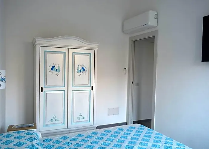 Charming Santantioco Apartment With 2-Way Air Con Uncovered Parking