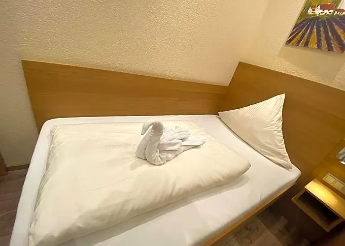 Gasthause Zur Krone Hotel