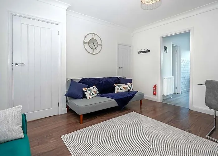 Cowdray Avenue