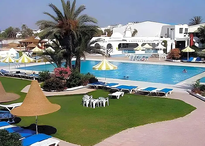 Cedriana Hotel