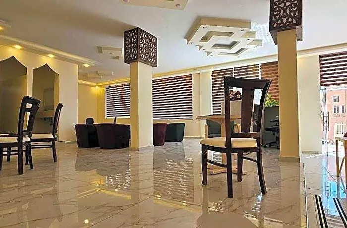 Summit Hotel