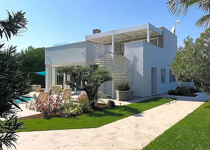 Super Villa With Private Pool In Isola Albarella
