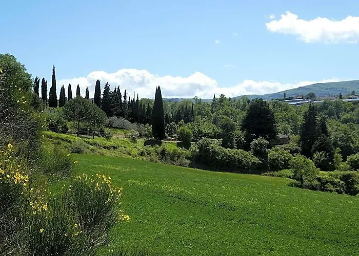 Panoramic Farmvilla In Tuscany