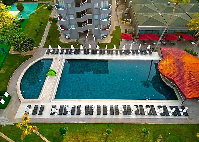 Senza Sunset Beach Hotel
