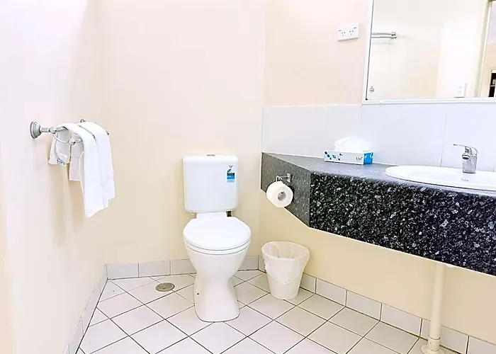 Emu Park Beach Motel