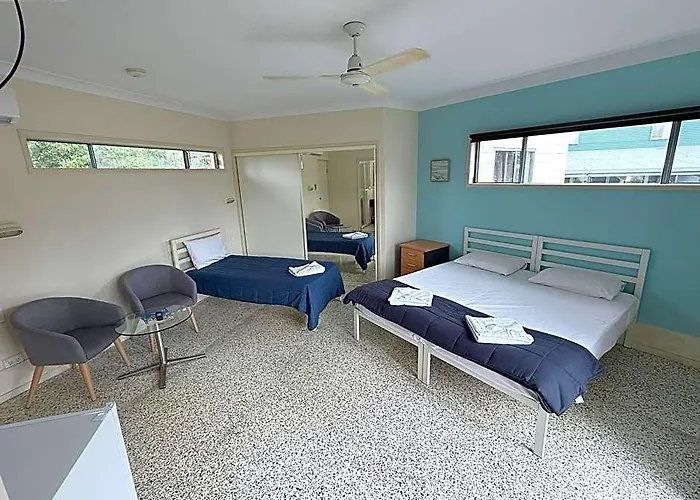 Emu Park Beach Motel