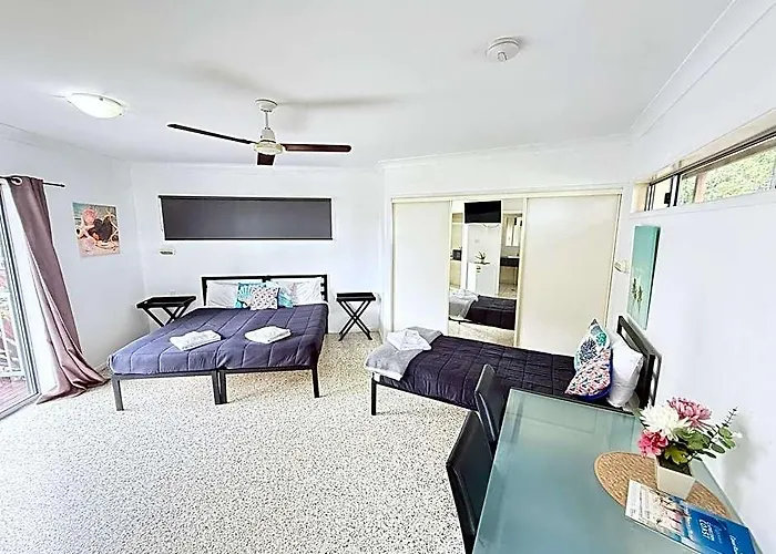 Emu Park Beach Motel