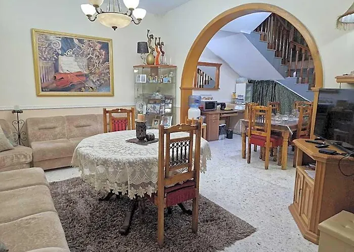 Spacious, Traditional House In The Center Of Malta