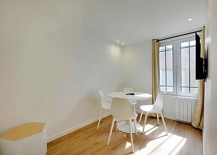 Cosy, Fully-Equipped Apt - 1Bd/2P - Near Paris