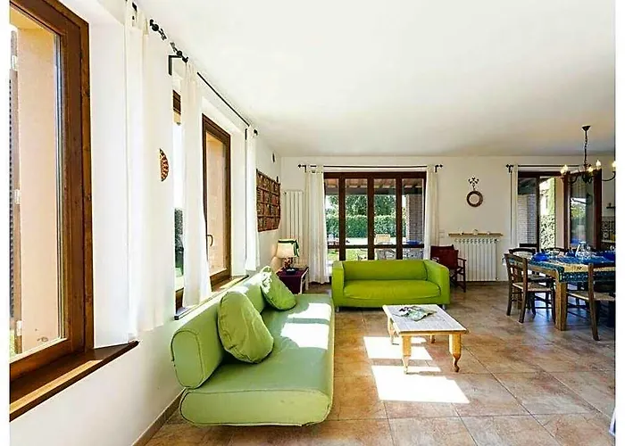 Villa Clemente Comfortable Holiday Residence