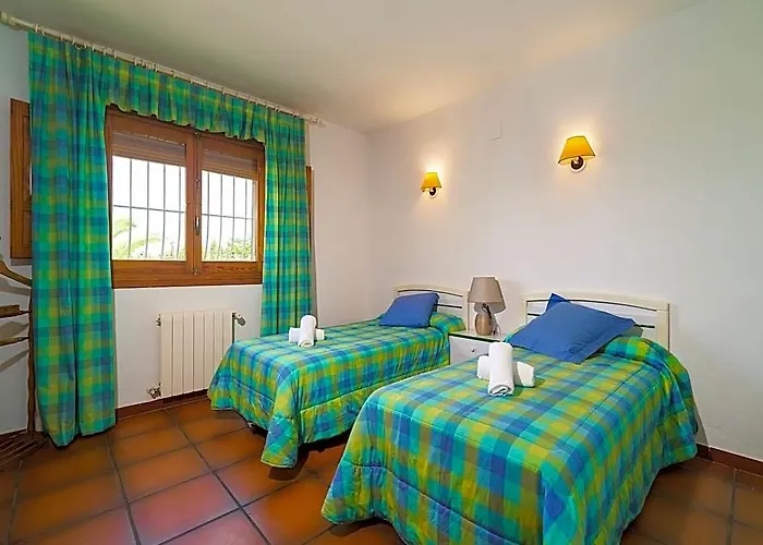 Cantallops - Villa With Private Pool. Free Wifi