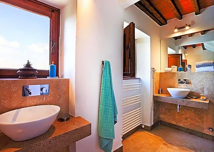 Villa In Chianti With Pool Tennis Court