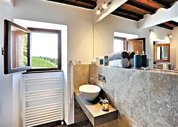 Villa In Chianti With Pool Tennis Court