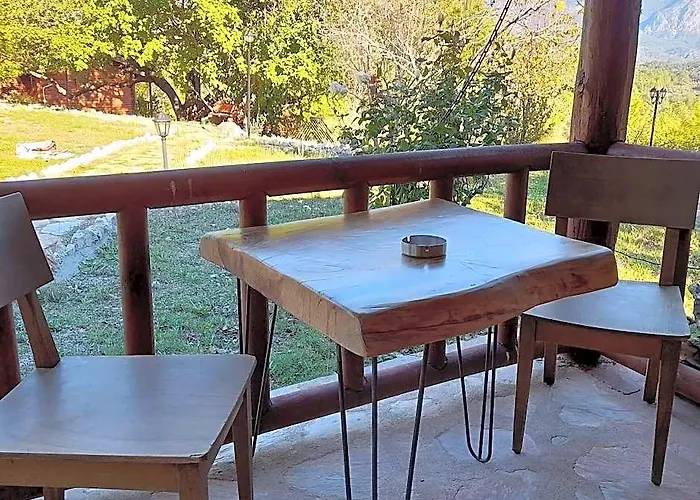 Antalya Bodrum Kayasi Dag Oteli