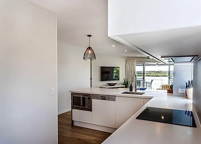 Sea La Vie ~ Penthouse & Best Noosa Blue Views