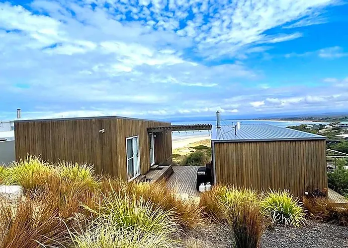 Three Little Birds At Freycinet Ocean Beach Views