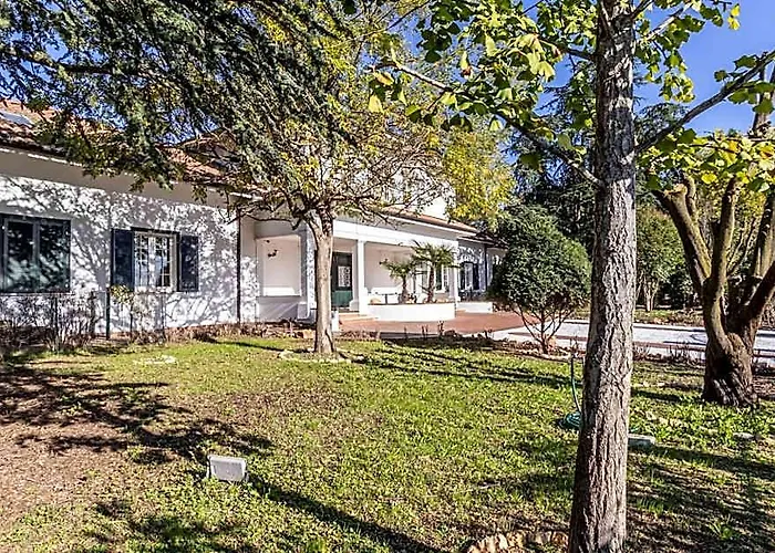 Villa Petrone | Luxury Four Seasons-Jacuzzi&Pool
