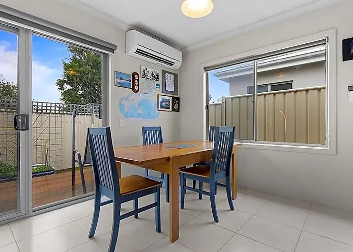 Blissful Ballarat 2Br Holiday Haven
