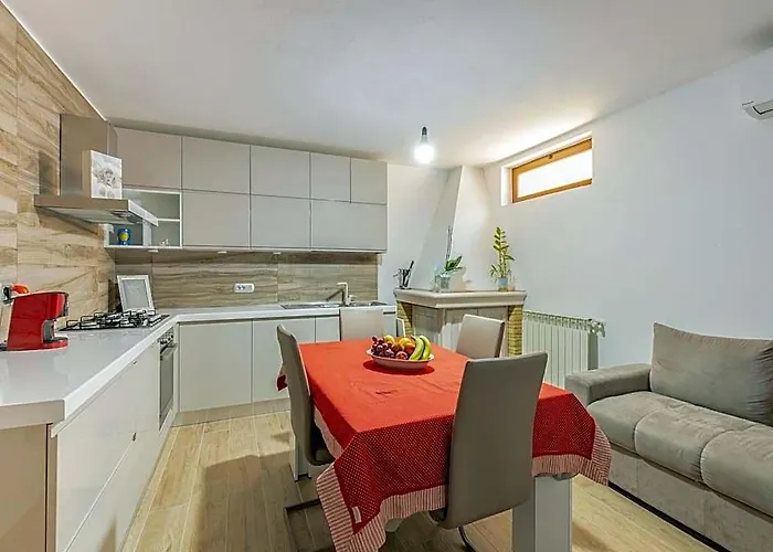 Apartment With Exclusive Swimming Pool