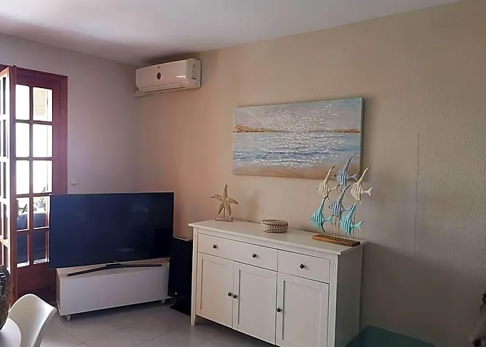 Apartment With Panoramic Frontal Sea Views