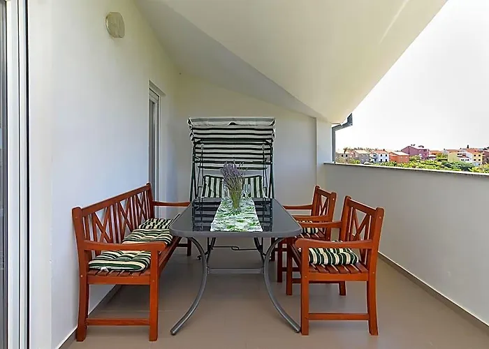 Apartment 31