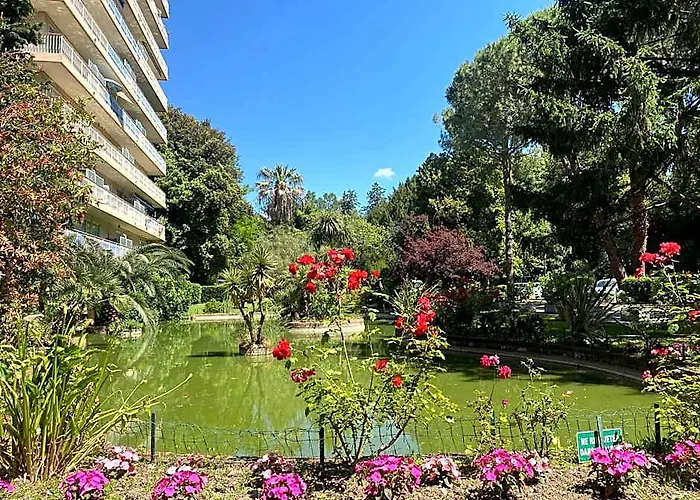 2 Pieces Lumineux A Cagnes Sur Mer