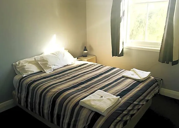 Kearsley Hotel