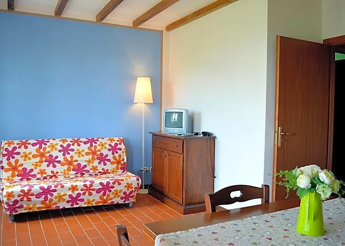 Apartments 5 Beds, First Floor With Private Outdoor Area, In Residence With Swimming-Pool