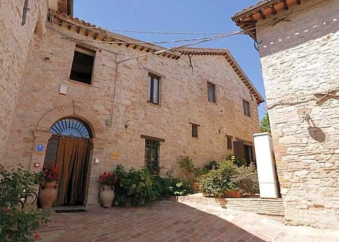 Borgo De' Varano By Hotel I Duchi