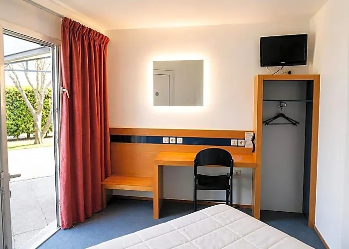 Macon Nord Hotel, Ex Charme En Maconnais