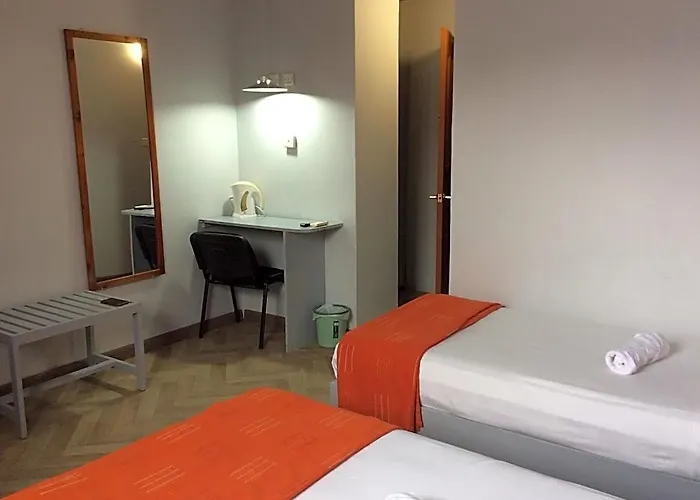 Champ De Mars B&B