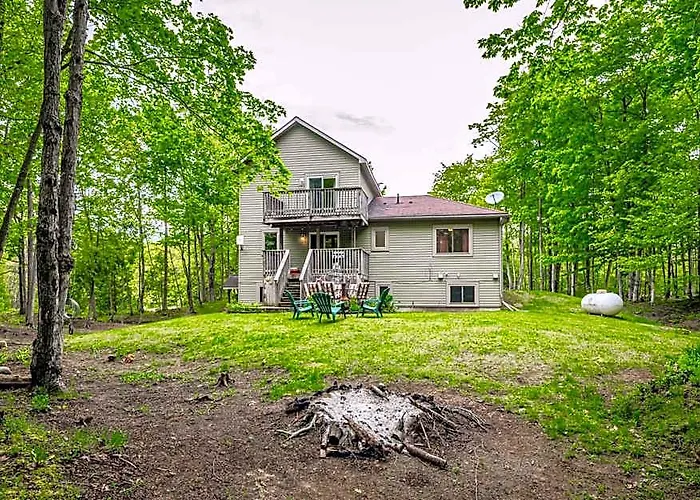 Creek Side Cozy And Serene Cottage Home
