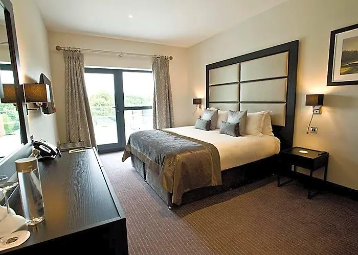The Lodge At Kingswood