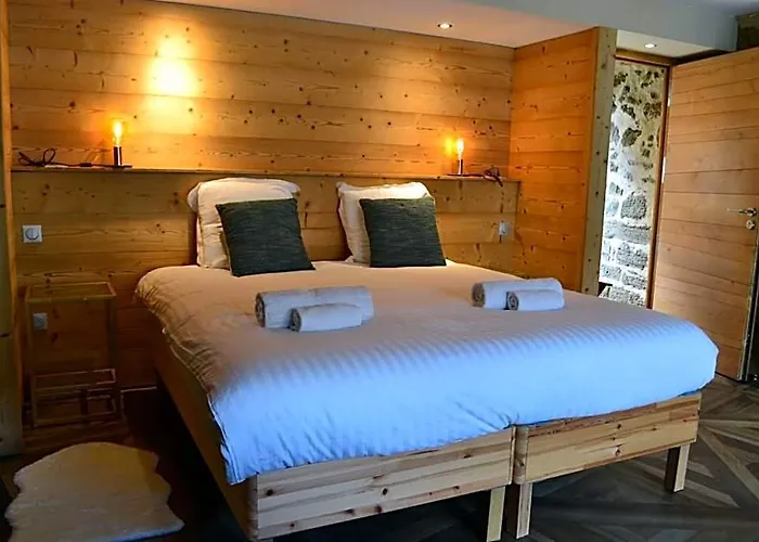 Le 19 - Suite Lafayette 70M2 - Centre Historique - Clim