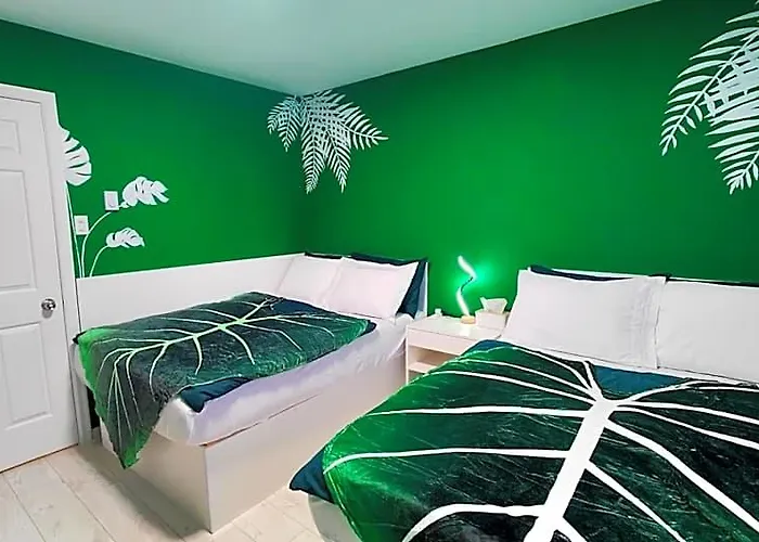 Fresh & Bright Private Suite