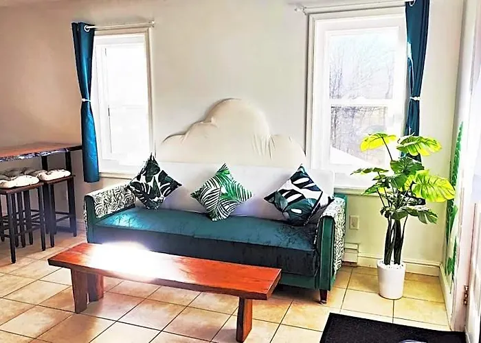 Fresh & Bright Private Suite
