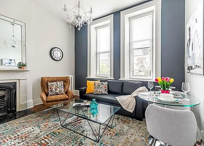 Apartment In The James South Neighborhood