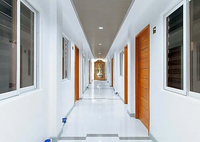 Reddoorz @ St Catherine Residences Olongapo City