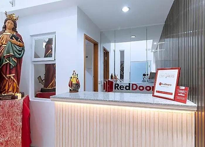 Reddoorz @ St Catherine Residences Olongapo City