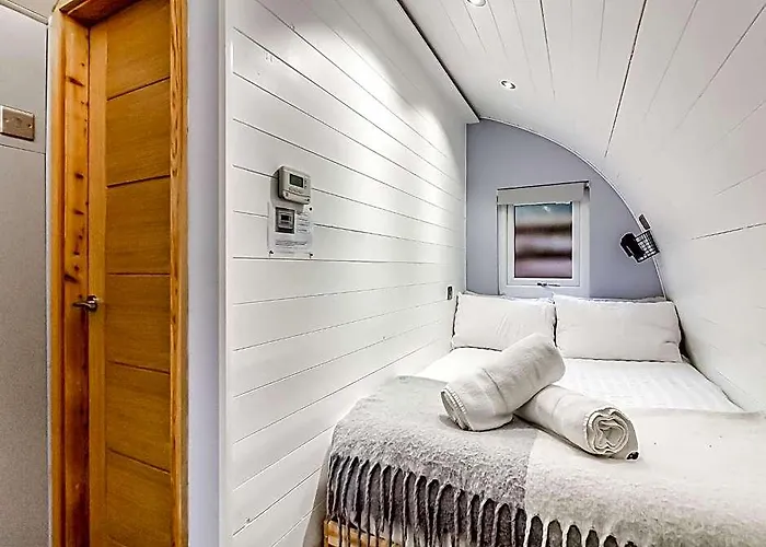 Peacock Lake Glamping