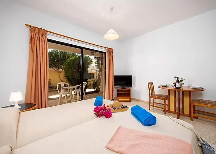 Tavros Hotel Apartments