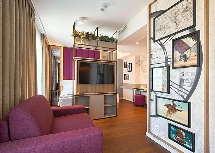 Voya Hotel