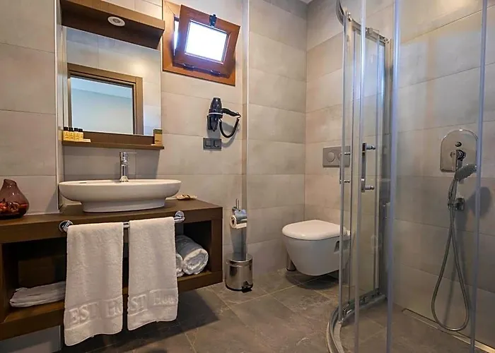 West House Exclusive Hotel