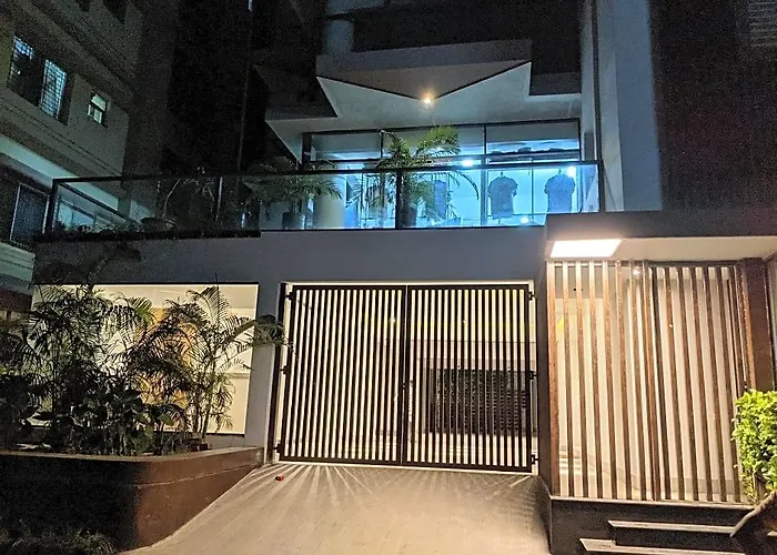 Hotel Nyzote Inn
