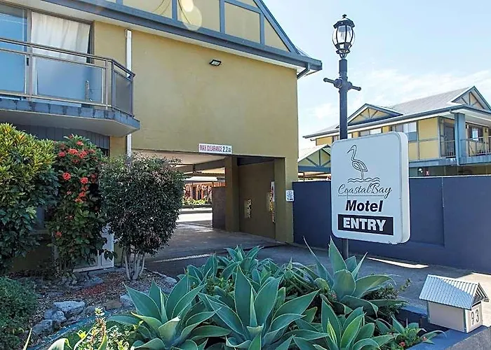 Coastal Bay Motel