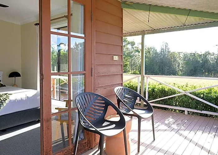 Cabins On Halls