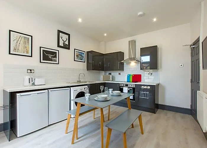 Townhouse @ 58 Brooklyn St - Crewe