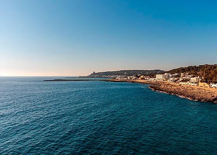 Villa Elena - Two Luxury Suites, Garden & Fast Wi-Fi Near The Sea